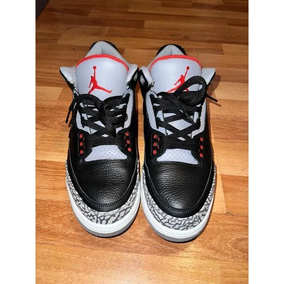 Air Jordan 3 Retro OG Mid Black Cement Size 10 - Picture 2 of 8
